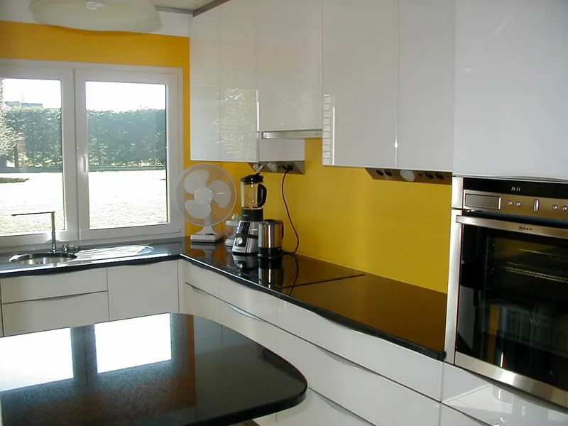 Cuisine sur mesure, réalisation 8, photo 2 sur 7